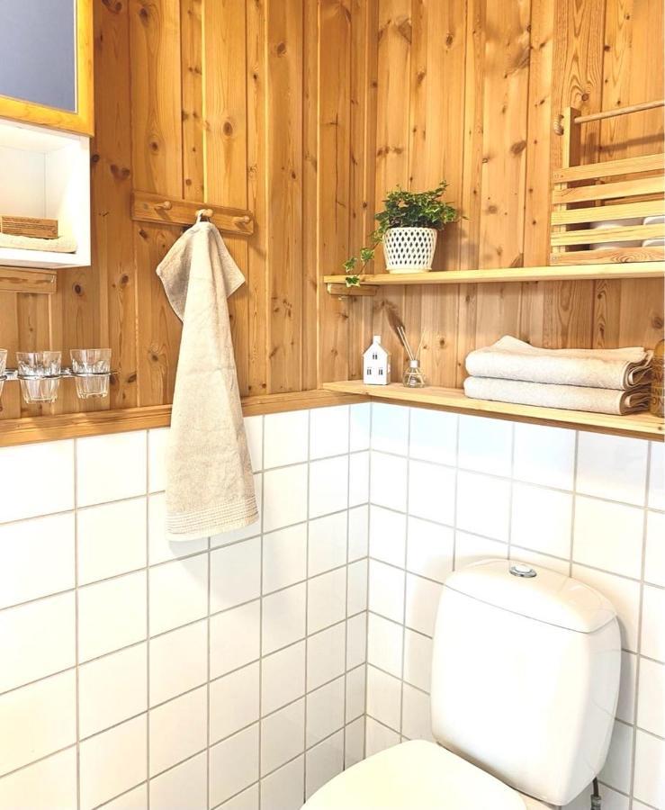 Stort Og Autentisk Hus I Skjak - Kort Vei Til Lom! Buitenkant foto
