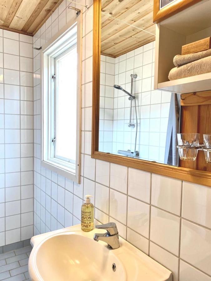 Stort Og Autentisk Hus I Skjak - Kort Vei Til Lom! Buitenkant foto