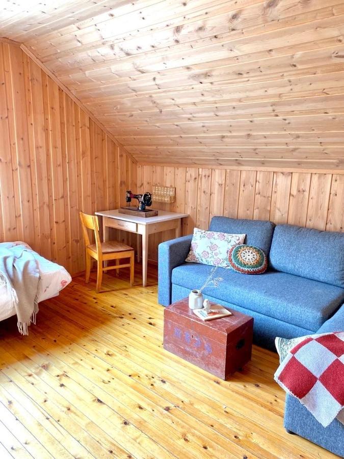 Stort Og Autentisk Hus I Skjak - Kort Vei Til Lom! Buitenkant foto